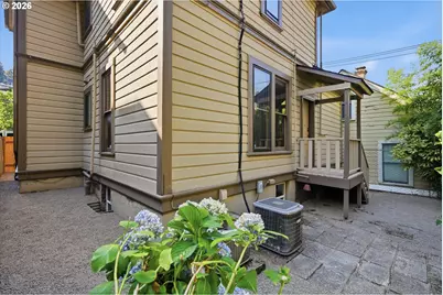 1512 SW 18th Ave, Portland, OR 97201 - Photo 45