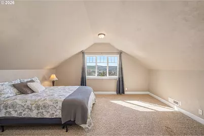 1750 E Taylor Ave, Cottage Grove, OR 97424 - Photo 15