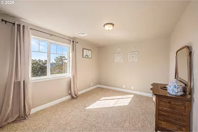 1750 E Taylor Ave, Cottage Grove, OR 97424 - Photo 21