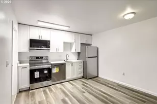 10345 NE Clackamas St, Portland, OR 97220 - Photo 5