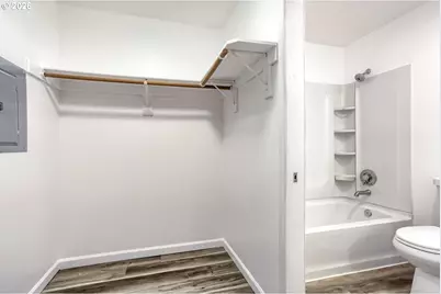 10345 NE Clackamas St #19, Portland, OR 97220 - Photo 9