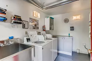 1937 NW Hoyt St, Portland, OR 97209 - Photo 27