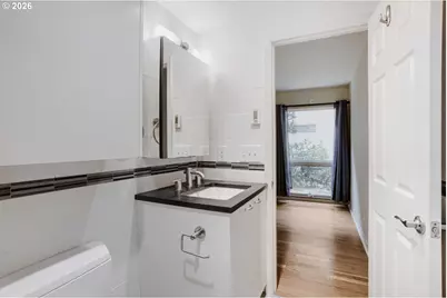 1937 NW Hoyt St #106, Portland, OR 97209 - Photo 25
