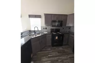 21298 NE Butler Market Rd, Bend, OR 97701 - Photo 7