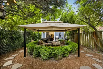 9442 N Buchanan Ave, Portland, OR 97203 - Photo 37