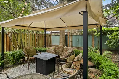 9442 N Buchanan Ave, Portland, OR 97203 - Photo 39