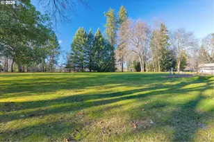 2164 Russell Rd, Merlin, OR 97532 - Photo 9