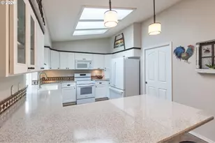 2164 Russell Rd, Merlin, OR 97532 - Photo 17