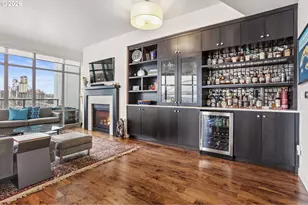 1310 NW Naito Pkwy, Portland, OR 97209 - Photo 7