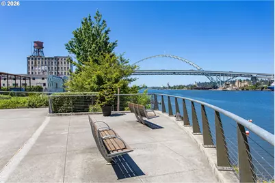 1310 NW Naito Pkwy #1001, Portland, OR 97209 - Photo 39
