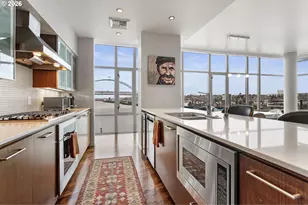 1310 NW Naito Pkwy, Portland, OR 97209 - Photo 9