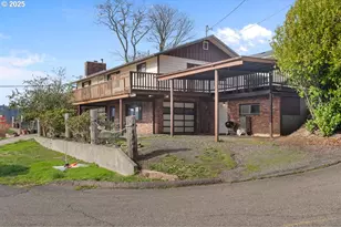 205 Marsh St, Gardiner, OR 97441 - Photo 3