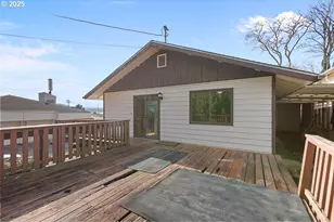 205 Marsh St, Gardiner, OR 97441 - Photo 15