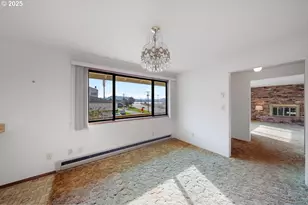 205 Marsh St, Gardiner, OR 97441 - Photo 23