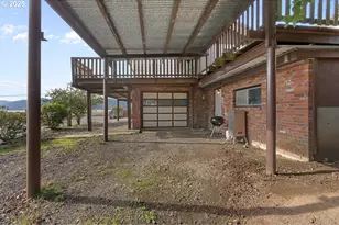 205 Marsh St, Gardiner, OR 97441 - Photo 11