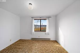 205 Marsh St, Gardiner, OR 97441 - Photo 29