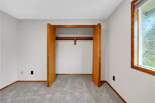 2568 SW Orchard Ct, Gresham, OR 97080 - Photo 31