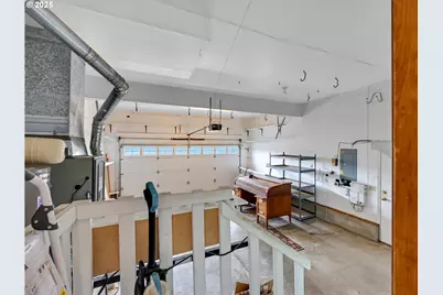 2568 SW Orchard Ct, Gresham, OR 97080 - Photo 43