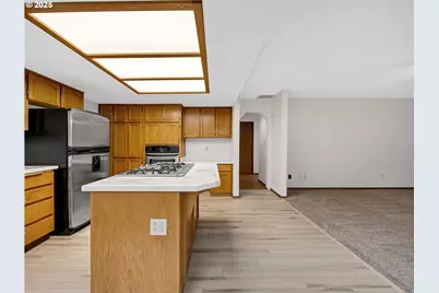 2568 SW Orchard Ct, Gresham, OR 97080 - Photo 11