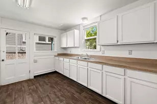 2735 SE Clinton St, Portland, OR 97202 - Photo 3