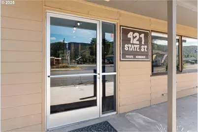 421 State St, Lyle, WA 98635 - Photo 5