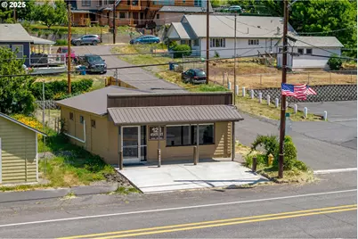 421 State St, Lyle, WA 98635 - Photo 23