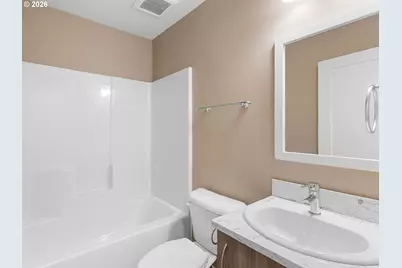 110 NE 109th Ave, Portland, OR 97220 - Photo 23