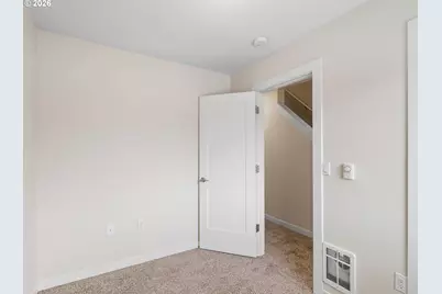 110 NE 109th Ave, Portland, OR 97220 - Photo 25