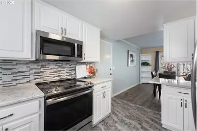 12430 SW King George Dr, King City, OR 97224 - Photo 19