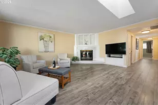 12430 SW King George Dr, King City, OR 97224 - Photo 5