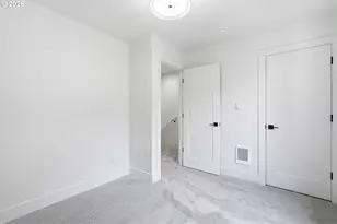 530 S Texas St., Portland, OR 97219 - Photo 17