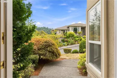 65 SE Avondale Ct, Gresham, OR 97080 - Photo 3