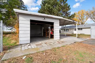 1322 NE Gillespie Ln, Hermiston, OR 97838 - Photo 21