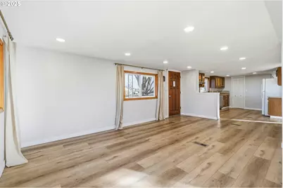 1322 NE Gillespie Ln, Hermiston, OR 97838 - Photo 9