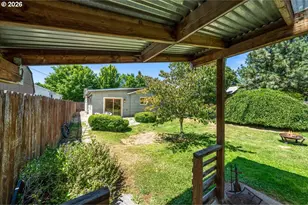 10239 N Central St, Portland, OR 97203 - Photo 35