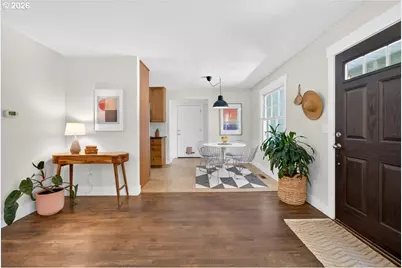 10239 N Central St, Portland, OR 97203 - Photo 5