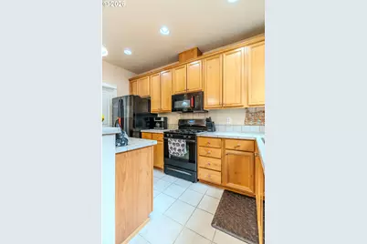 866 NW Council Dr, Gresham, OR 97030 - Photo 17