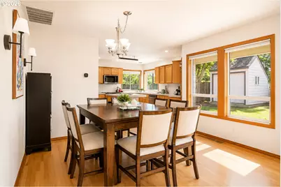 4608 NW 166th Ave, Portland, OR 97229 - Photo 9