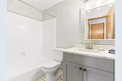 14967 SE Grant Ct, Portland, OR 97233 - Photo 23