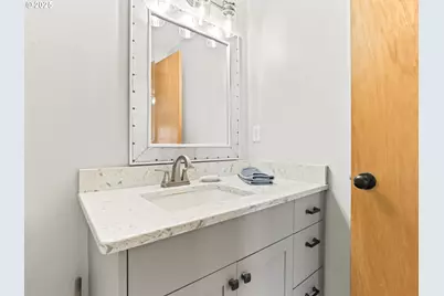 14967 SE Grant Ct, Portland, OR 97233 - Photo 29