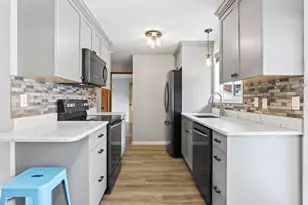 14967 SE Grant Ct, Portland, OR 97233 - Photo 9