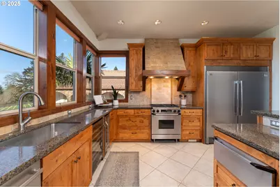 16225 NE Wilkerson Way, Newberg, OR 97132 - Photo 13