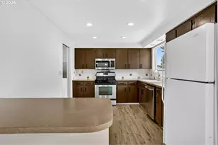 1207 SE 217th Ave, Gresham, OR 97030 - Photo 11