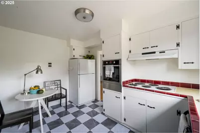 2355 SW Cedar St #9, Portland, OR 97205 - Photo 23