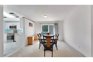 625 SW 9th St, Dundee, OR 97115 - Photo 9