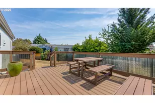 625 SW 9th St, Dundee, OR 97115 - Photo 17