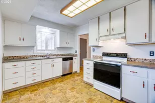 12830 Northeast Pacific Street, Portland, OR 97230 - Photo 9