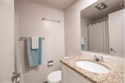 418 Stonewood Dr, Eugene, OR 97405 - Photo 13