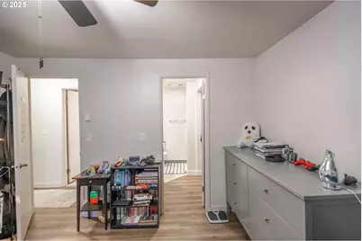 418 Stonewood Dr, Eugene, OR 97405 - Photo 19