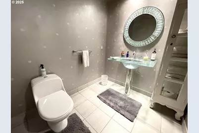 1030 NW Johnson St #424, Portland, OR 97209 - Photo 29